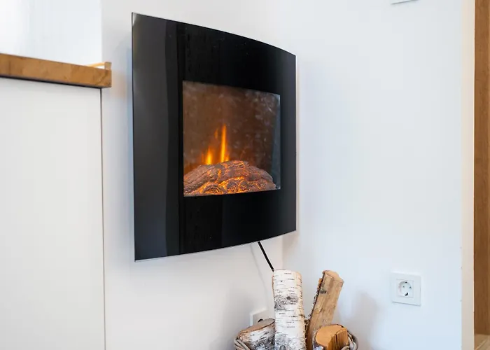 Loyd, - * Kranjska Gora