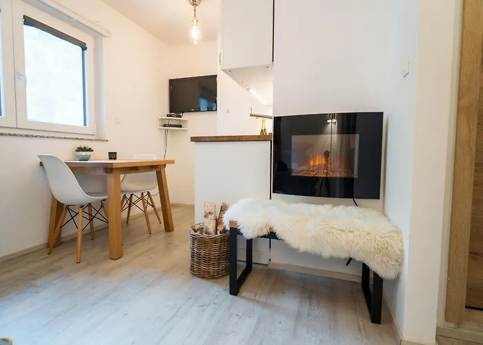 Loyd, - Kranjska Gora